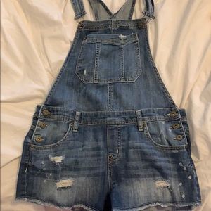Overall shorts